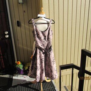 #601  WOMAN'S FLORAL FULL SKIRT DRESS BY PHASE EIGHT  (SIZE 8US / 12UK)